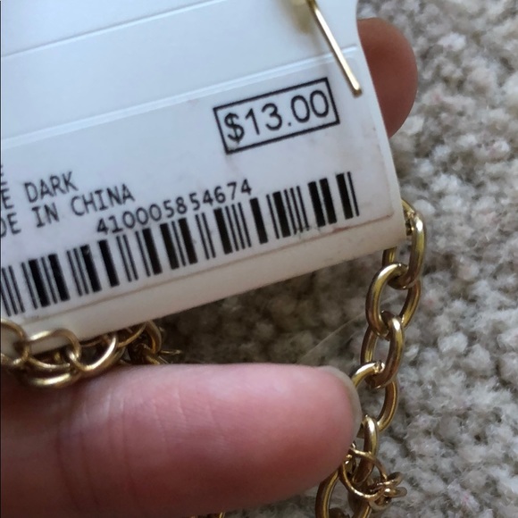 Charming Charlie statement necklace - Picture 3 of 3